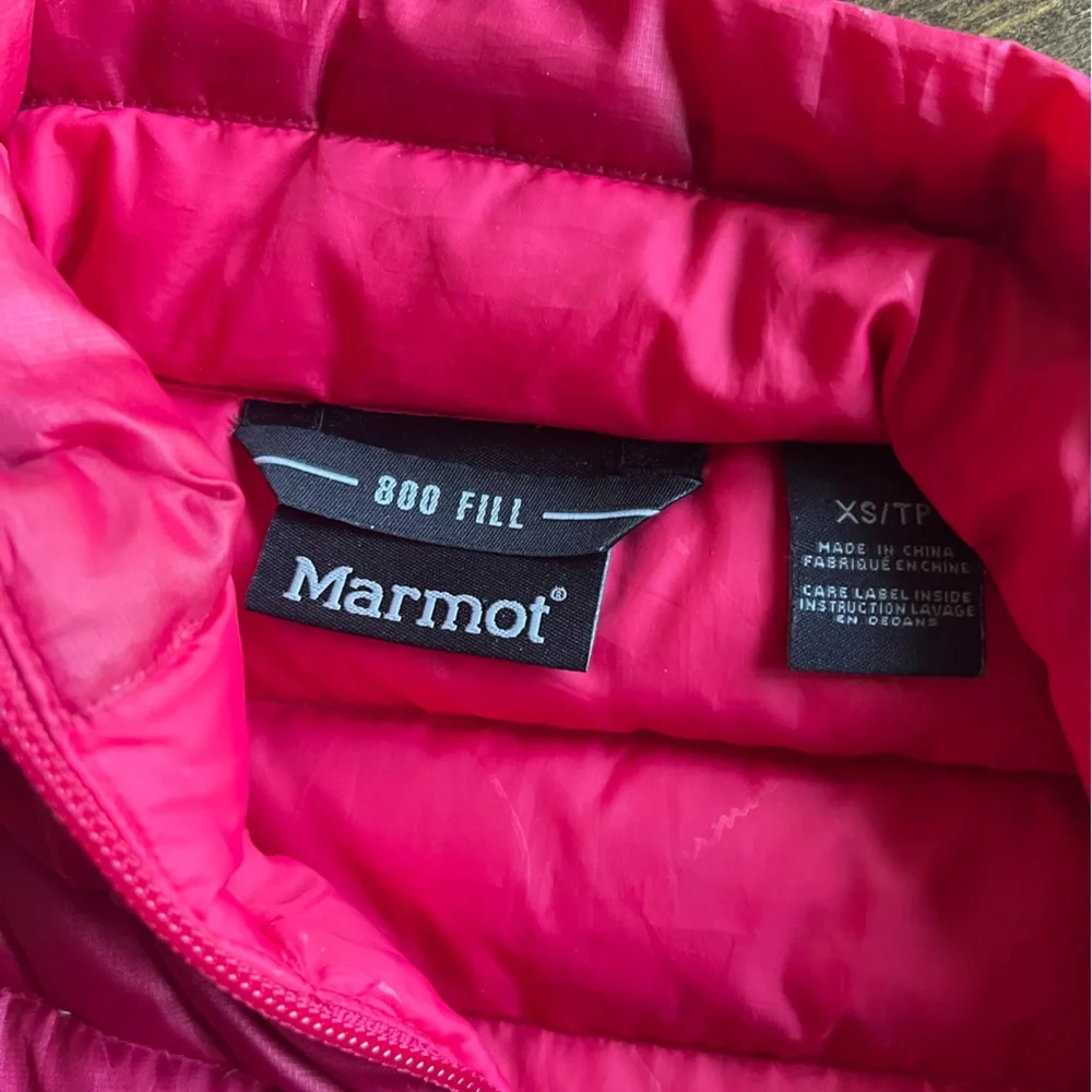 Marmot Women’s Pink 800 Fill XS Puffer Vest - Picture 9 of 15